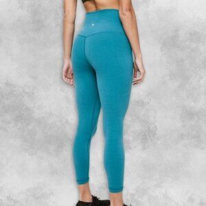 Lululemon Leggings High-Rise Slightly Cropped Length Stretchy Fabric Women's 2